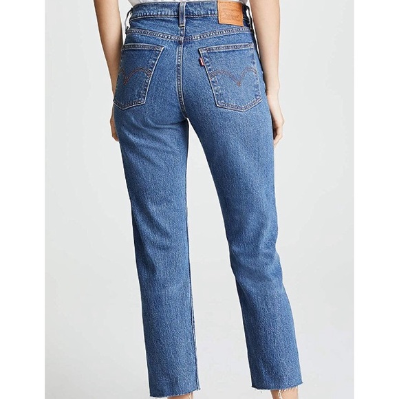 Leviโs premium cute denim wedgie straight jeans - Picture 3 of 8
